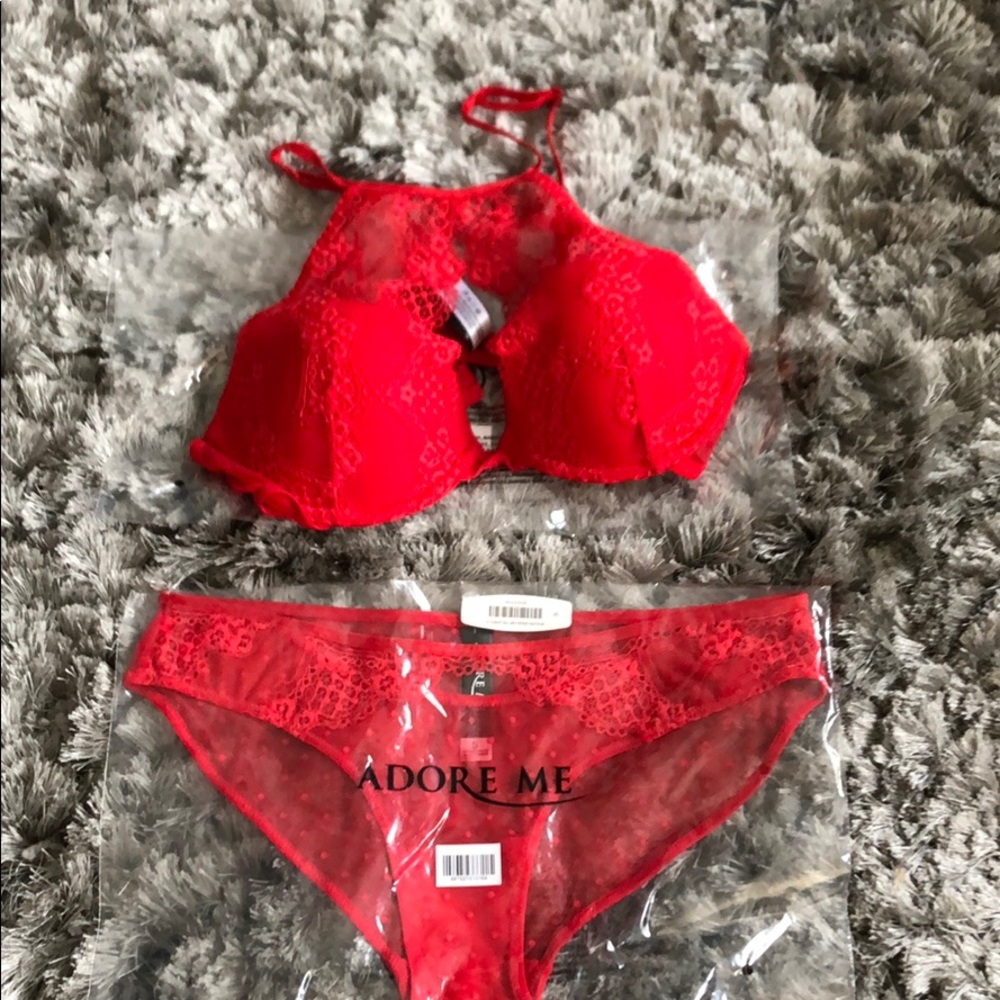 Red lingerie set